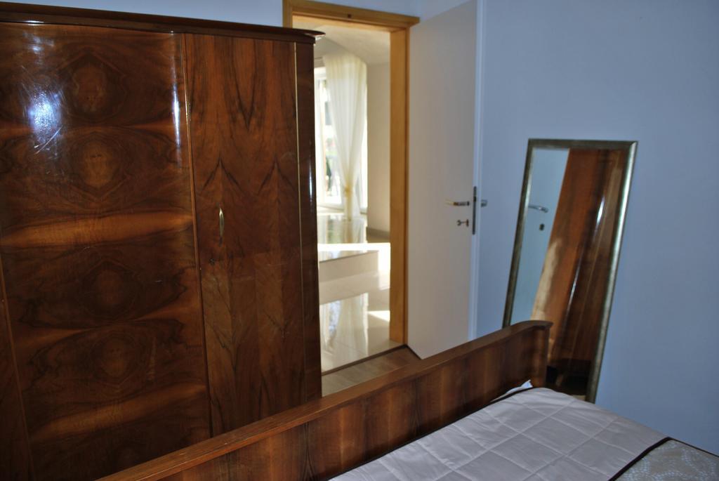 Apartment Mateo Sajini Room photo